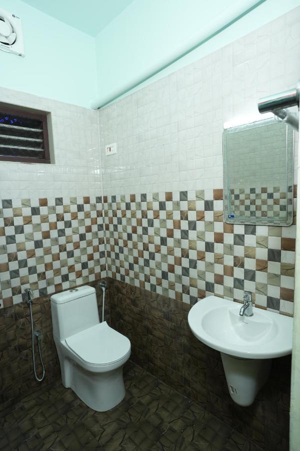 Lakeway Resorts Alappuzha Ngoại thất bức ảnh